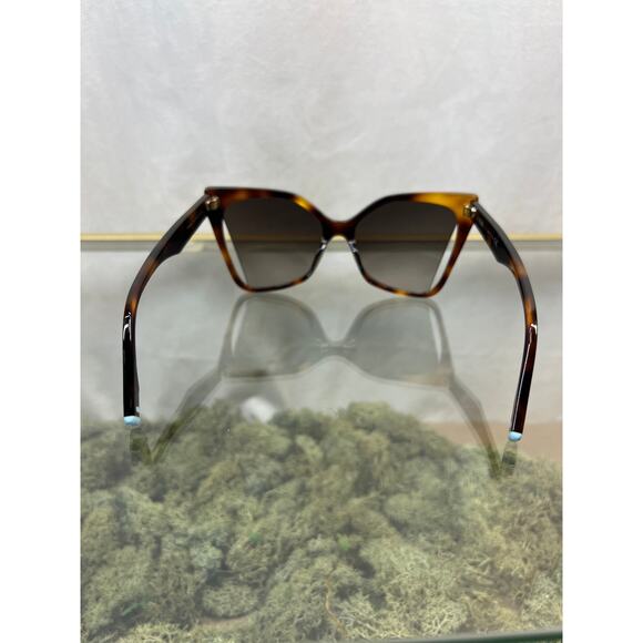FENDI Havana Tortoise Sunglasses TS FE40010U main image 8